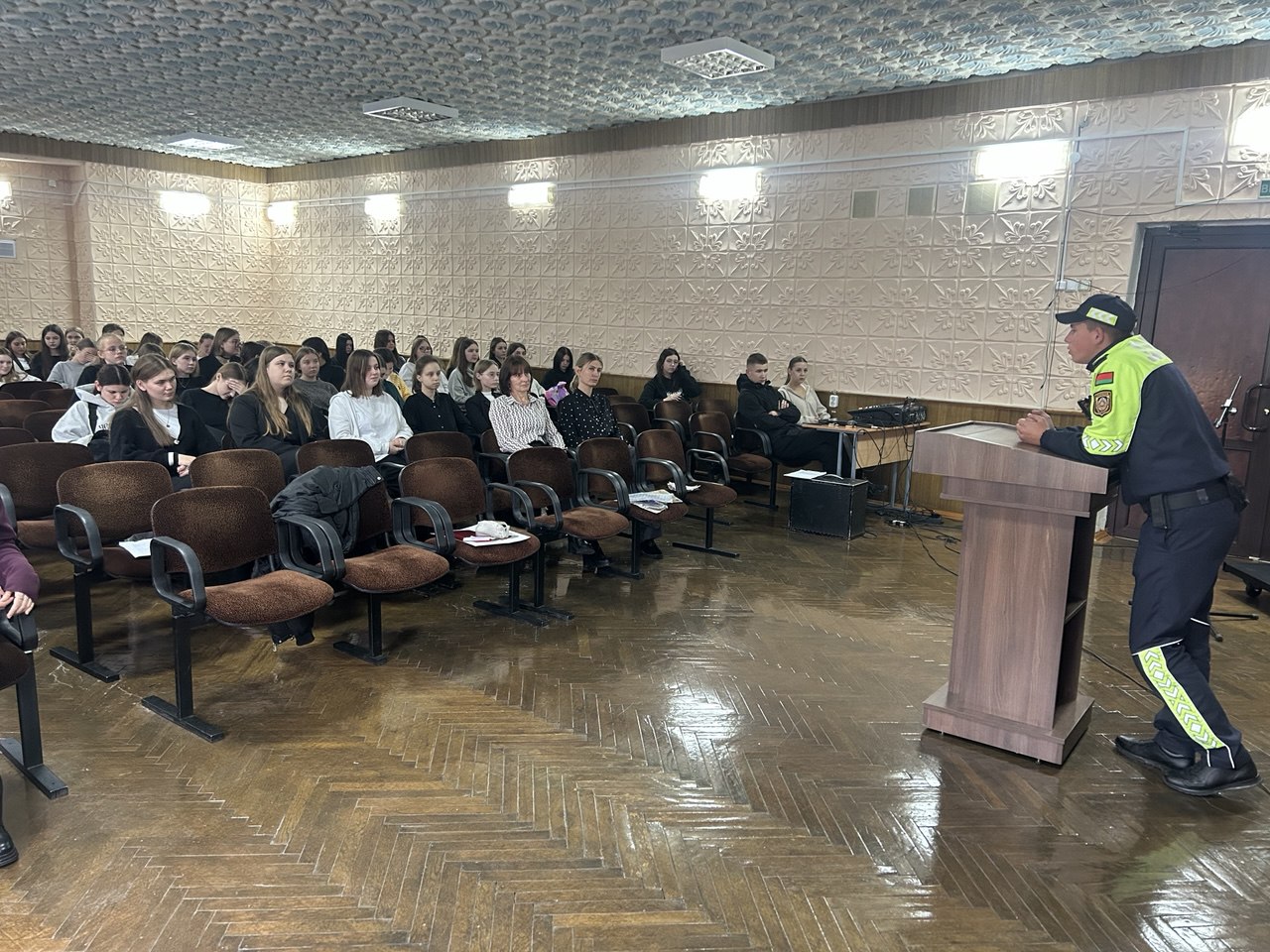 photo 2025 10 07 16 13 33